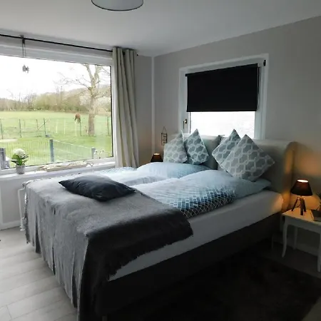 Ferienhaus-steinburg * Steinburg